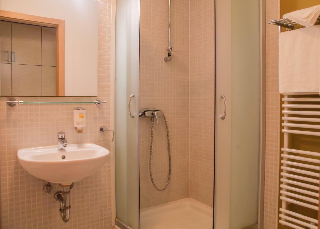 Hotel Veter Ruse Екстер'єр фото