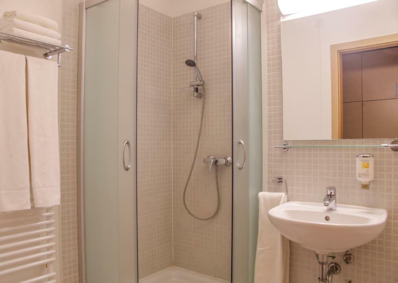 Hotel Veter Ruse Екстер'єр фото